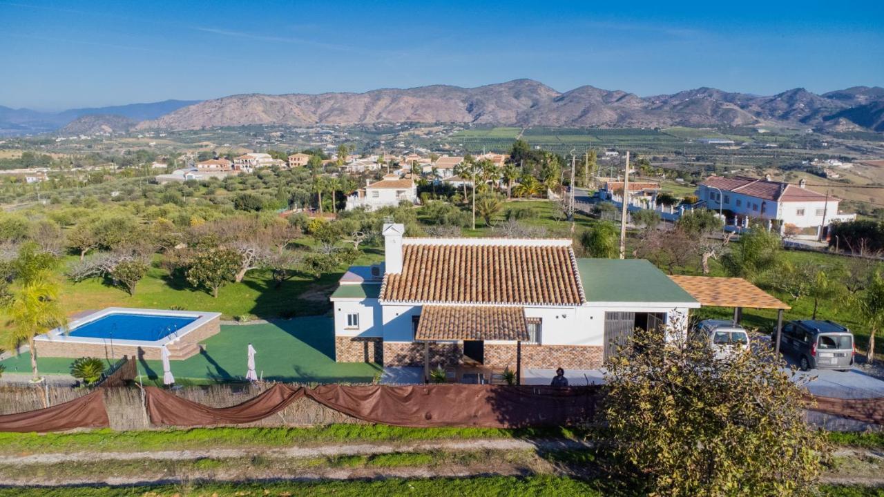 Cubo'S Finca La Higuera Alhaurin de la Torre Exterior photo